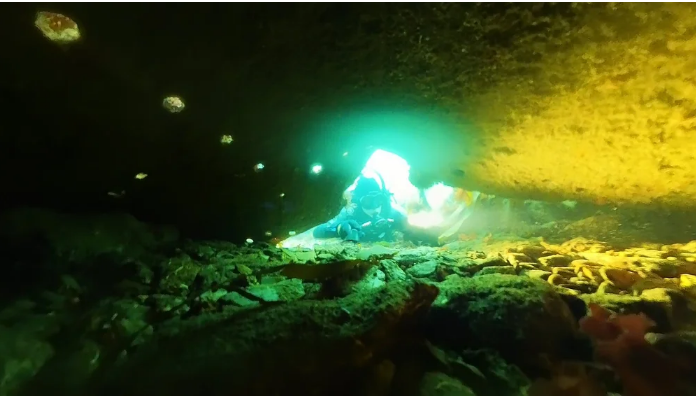 Underneath the SS Ponus wreck